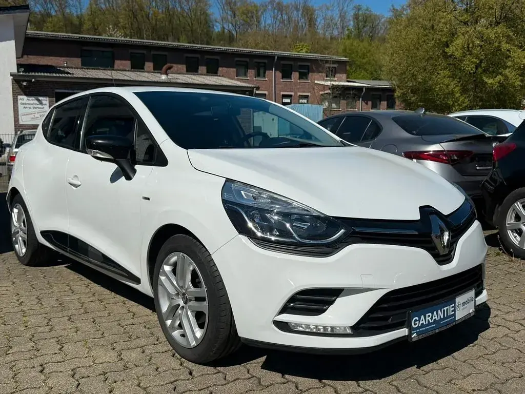 Gebraucht Renault Clio IV 90 PS (66 kW) 2018 Gletscherweiss Kombi