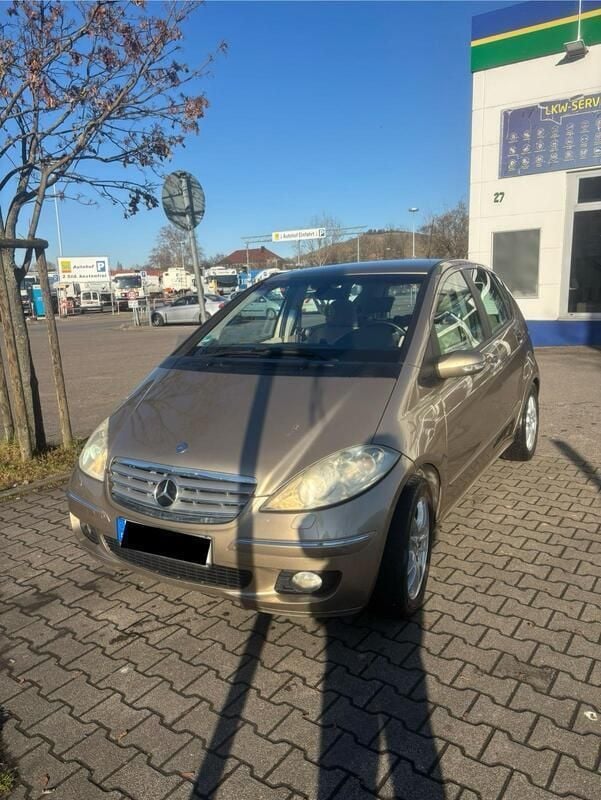 Gold Gebraucht 2005 Mercedes A180 Kleinwagen | 2.900 € (Guter Preis) - Bild 1/4