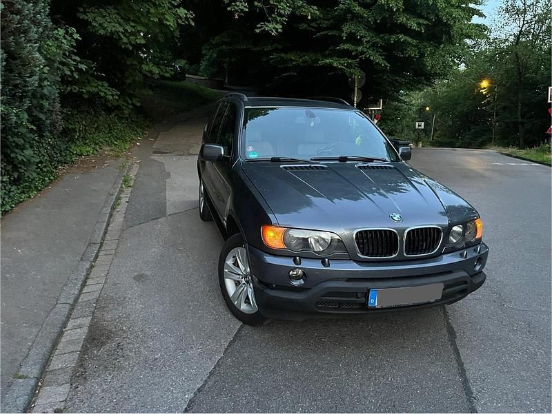 Grau Gebraucht 2004 BMW X5 SUV | 4.199 € (Superpreis) - Bild 1/4