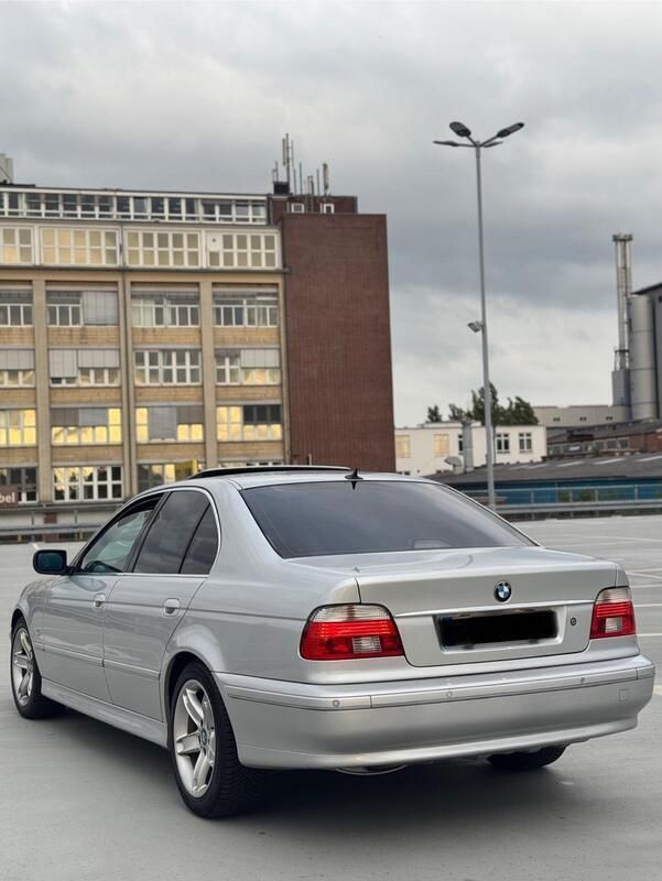 Grau Gebraucht 2003 BMW 525 Limousine | 3.800 € (Guter Preis) - Bild 1/4