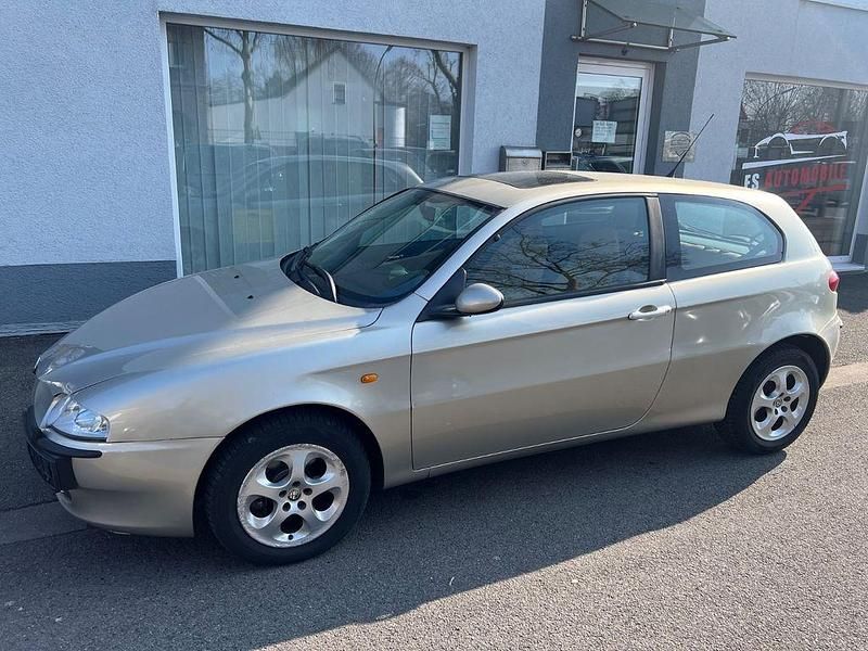 Gebraucht Alfa Romeo 147 105 PS (77 kW) 2004 Silber Kleinwagen