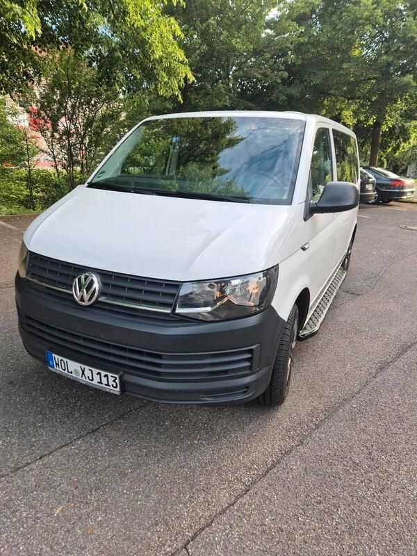Weiß Gebraucht 2015 VW T6 Van | 10.500 € - Bild 1/4