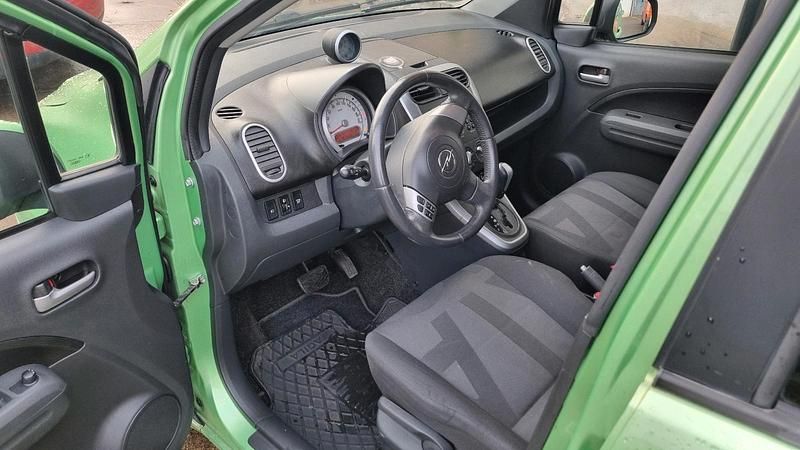 Grün Gebraucht 2009 Opel Agila Kleinwagen | 2.790 € (Superpreis) - Bild 1/4