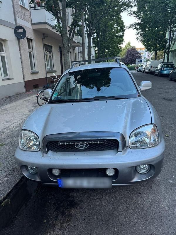 Grau Gebraucht 2005 Hyundai Santa Fe GLS SUV | 2.349 € (Fairer Preis) - Bild 1/4