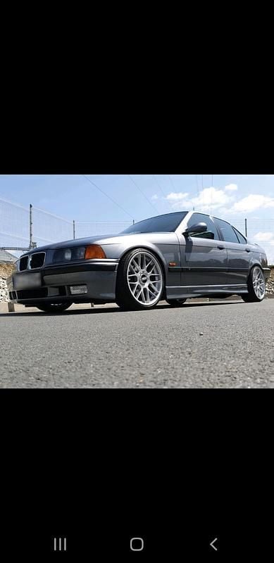 Gebraucht BMW 325 191 PS (140 kW) 1991 Grau Limousine