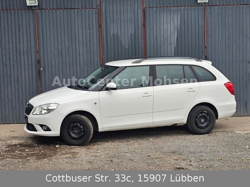 Weiß Gebraucht 2014 Skoda Fabia Ambition Kombi | 3.999 € (Fairer Preis) - Bild 1/4