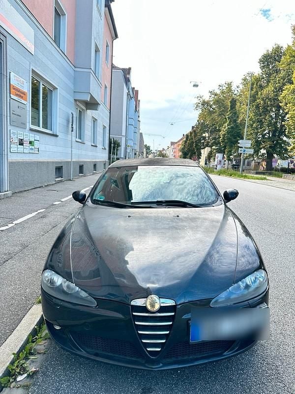 Schwarz Gebraucht 2005 Alfa Romeo 147 Kleinwagen | 599 € (Guter Preis) - Bild 1/4