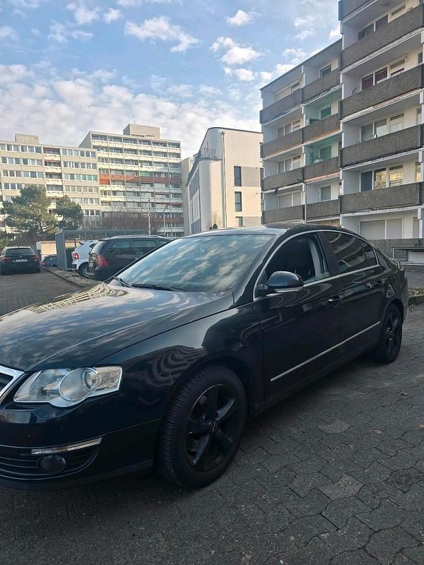 Gebraucht VW Passat 140 PS (102 kW) 2007 Schwarz Limousine