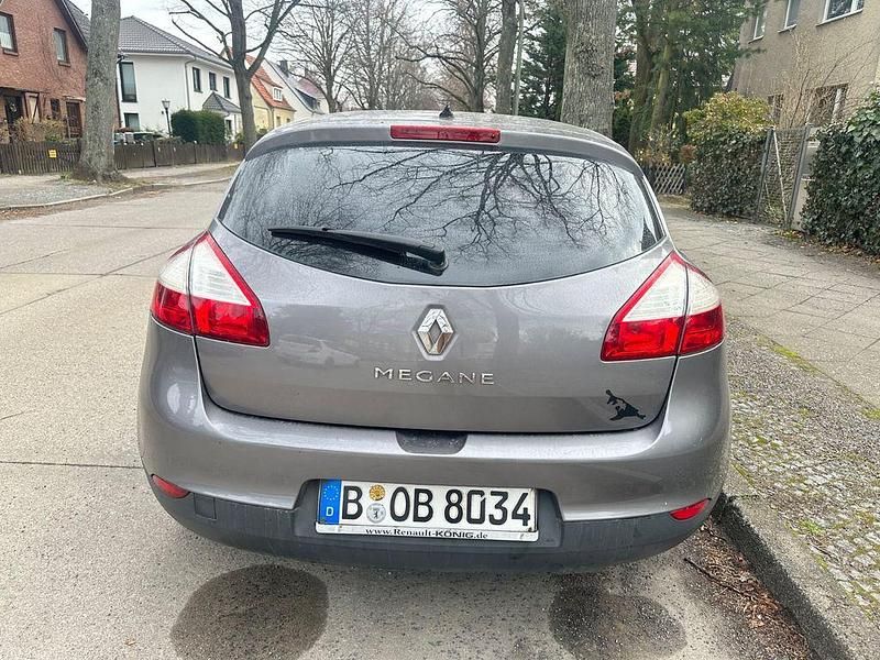Gebraucht Renault Mégane 101 PS (74 kW) 2010 Grau Limousine