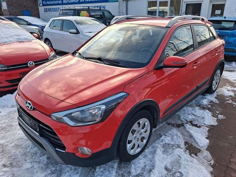 Gebraucht Hyundai i20 Active 101 PS (74 kW) 2019 Rot Kleinwagen