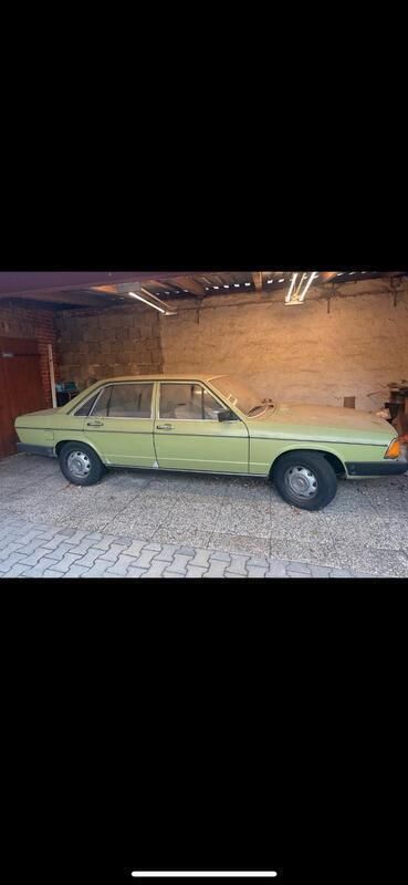 Grün Gebraucht 1976 Audi 100 Limousine | 2.790 € - Bild 1/4