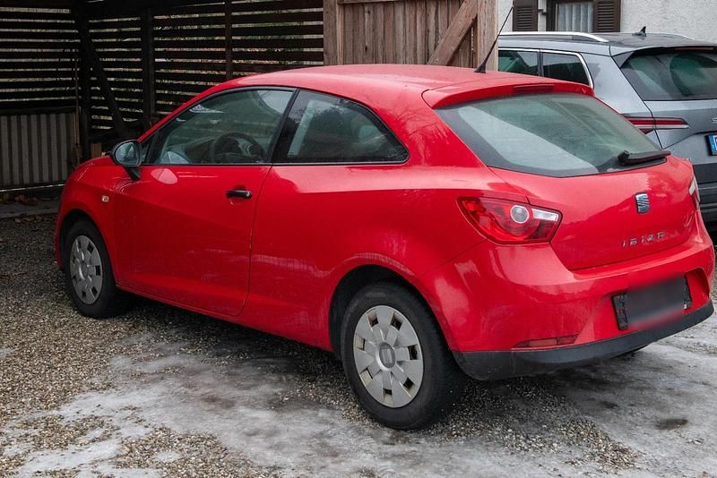 Gebraucht Seat Ibiza Reference 85 PS (62 kW) 2009 Rot Limousine