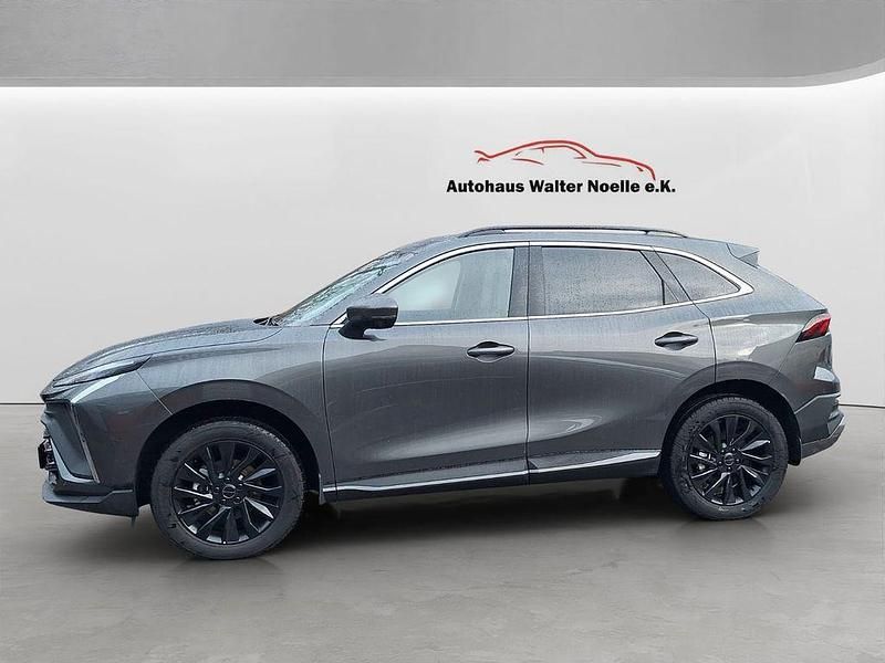 Neu DFSK Forthing 5 177 PS (130 kW) 2026 Grau SUV