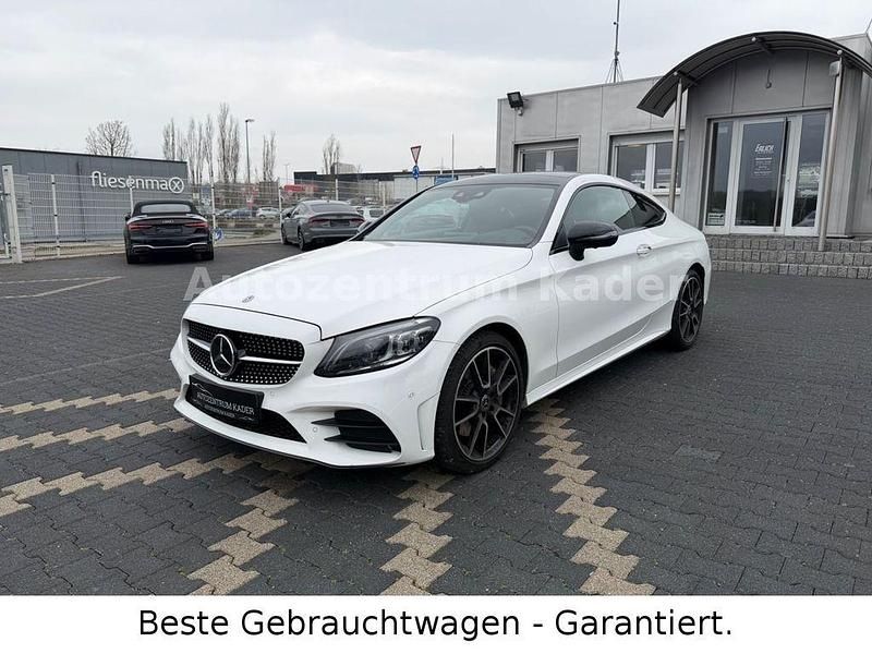 Gebraucht Mercedes C400 AMG line 333 PS (244 kW) 2018 Weiß Coupé