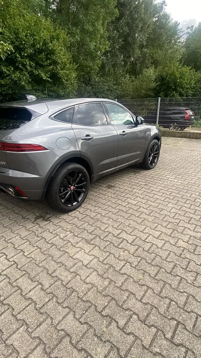 Second-hand Jaguar E-Pace 300 CP (220 kW) 2020 Gri SUV