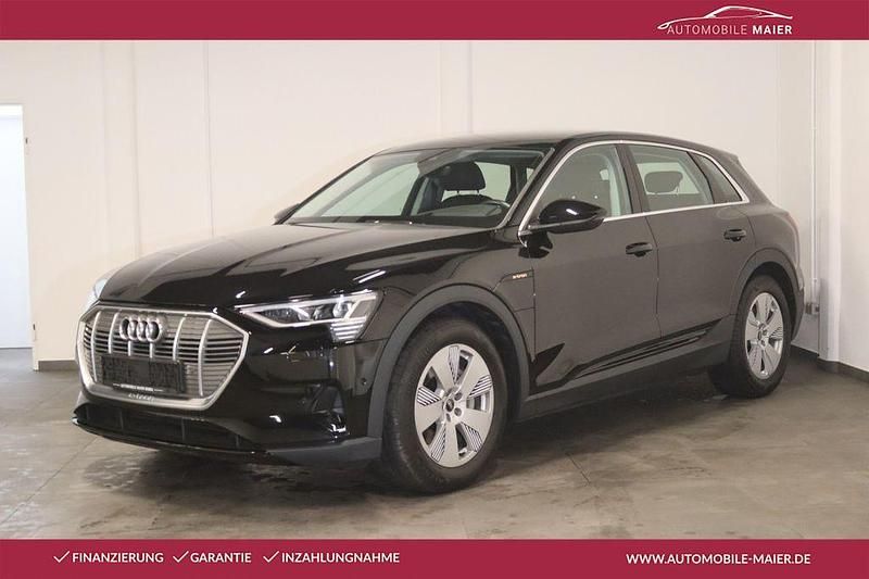 Gebraucht Audi e-tron Sport 300 kW (408 PS) 2023 Schwarz SUV