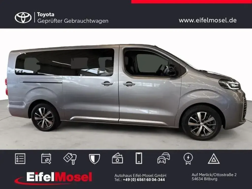 Gebraucht Toyota Proace Verso Club 177 PS (130 kW) 2024 Silver metallic Kombi