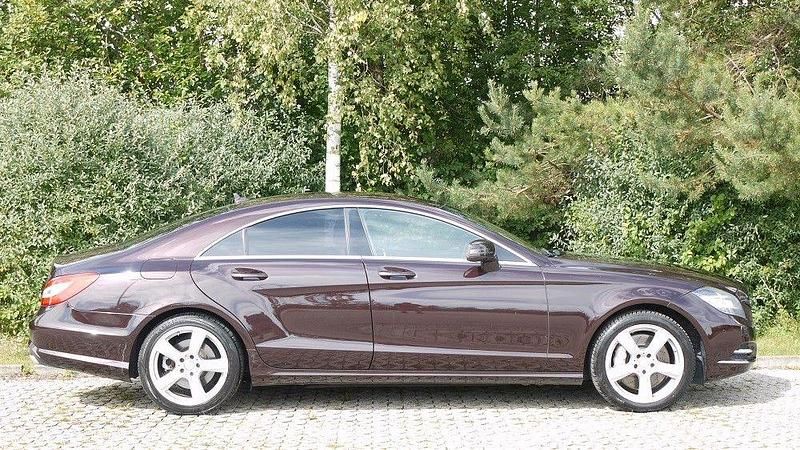 Gebraucht Mercedes CLS500 408 PS (300 kW) 2011 Braun Coupé