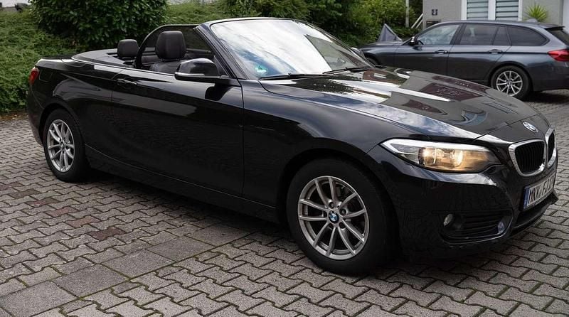Gebraucht BMW 218 136 PS (100 kW) 2016 Schwarz Cabrio