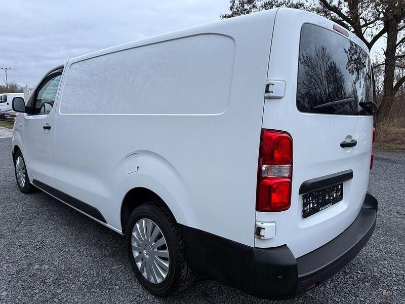Gebraucht Toyota Proace Comfort 122 PS (89 kW) 2017 Weiß Van / Kleinbus