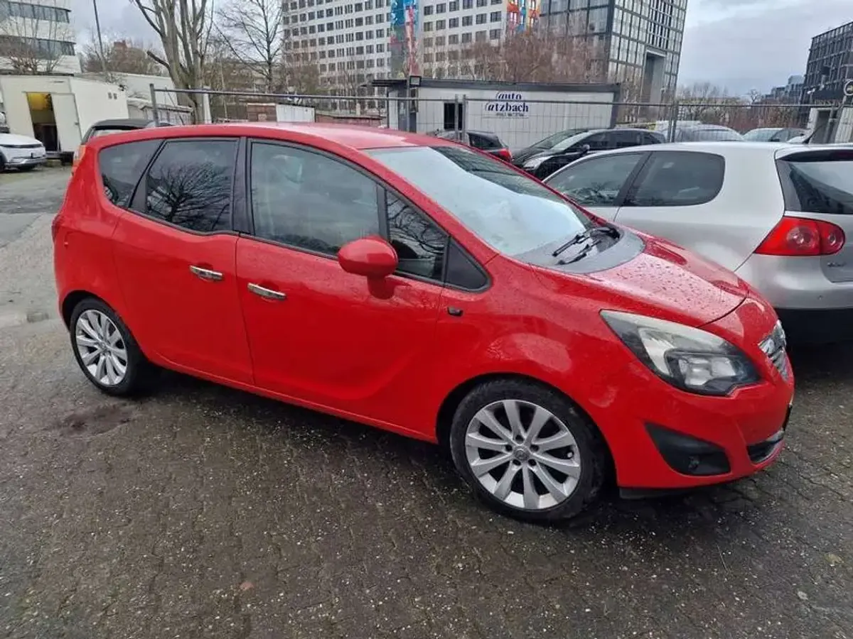 Gebraucht Opel Meriva 110 PS (80 kW) 2010 Classic rot Van / Kleinbus