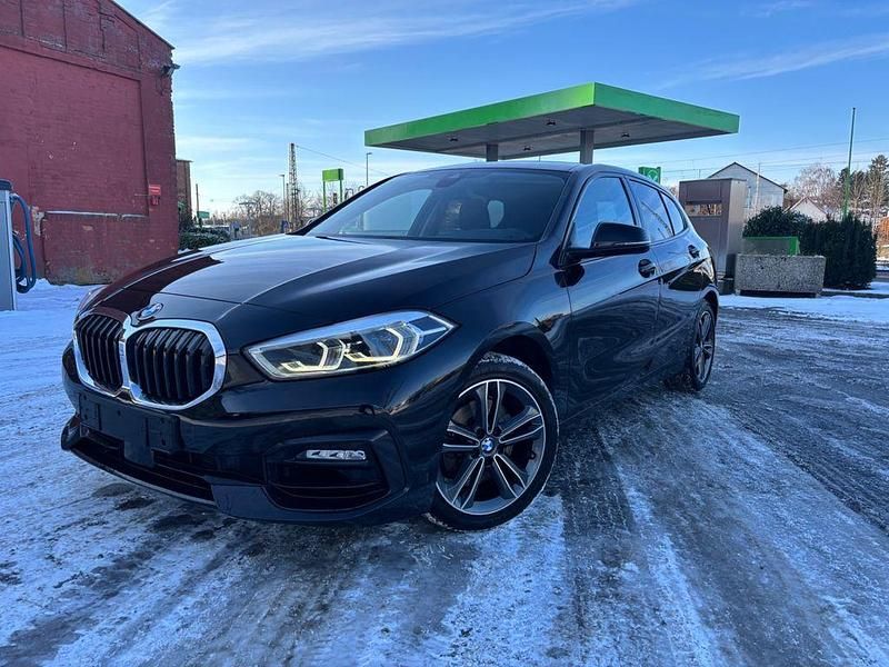 Gebraucht BMW 118 Sport Line 140 PS (102 kW) 2019 Schwarz Kleinwagen