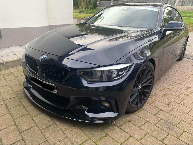 Blau Gebraucht 2017 BMW 420 M Sport Coupé | 24.000 € (Fairer Preis) - Bild 1/4