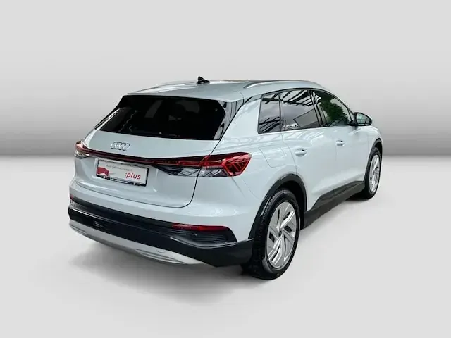 Gebraucht Audi Q4 e-tron Ambiente 210 kW (286 PS) 2026 Gletscherweiß metallic SUV