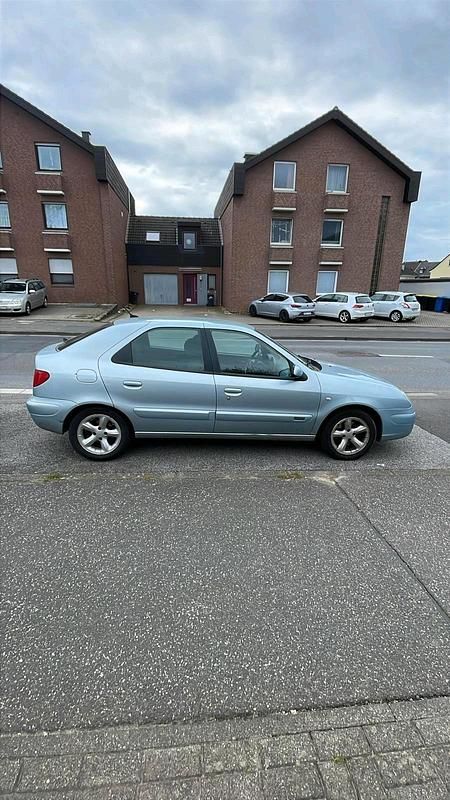 Gebraucht Citroën Xsara 105 PS (77 kW) 2004 Grau Limousine