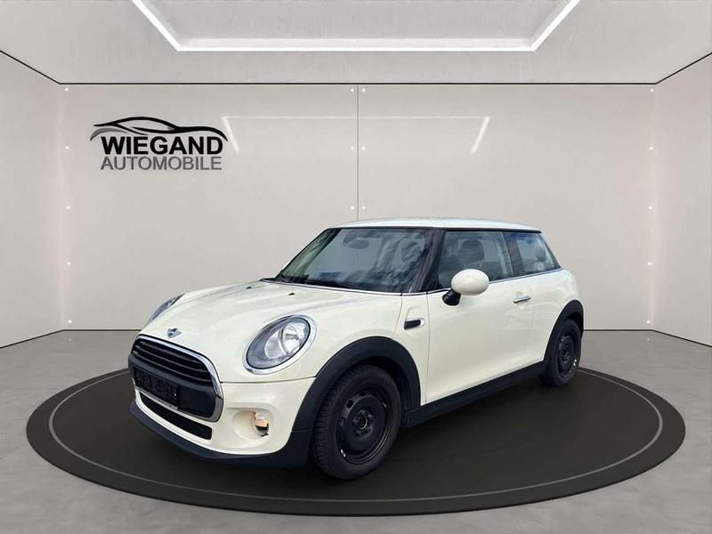Gebraucht Mini ONE Pepper 102 PS (75 kW) 2018 Weiß Kleinwagen
