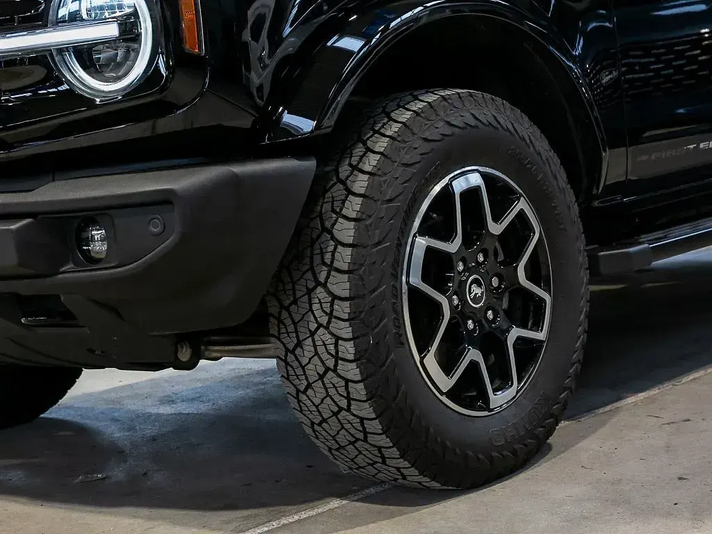 Gebraucht Ford Bronco Outer Banks 334 PS (245 kW) 2025 Schwarz SUV