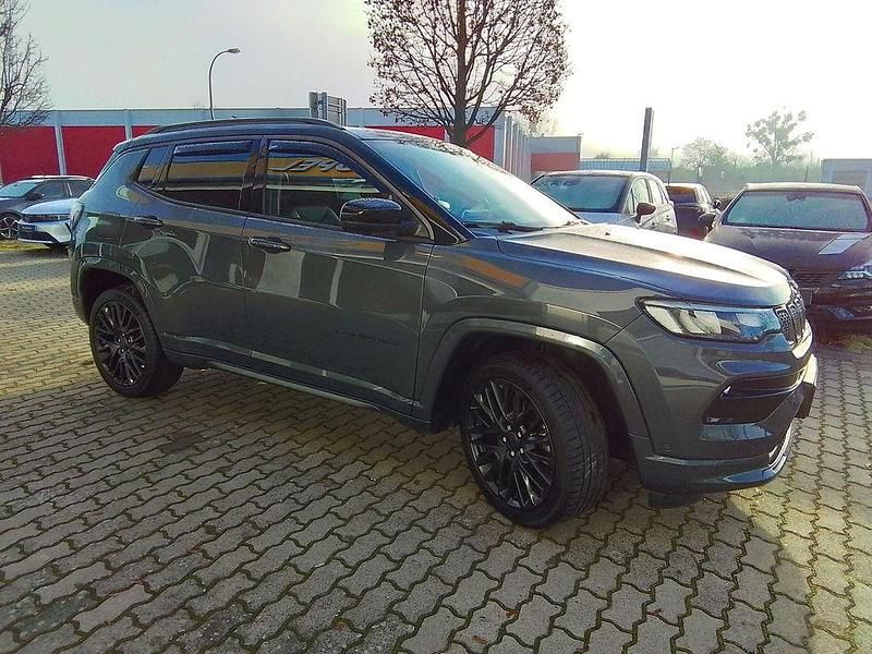 Second-hand Jeep Compass 179 CP (131 kW) 2022 Gri SUV