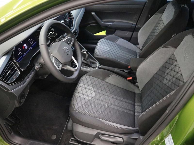 Gebraucht VW Taigo Style 110 PS (80 kW) 2023 Grün SUV