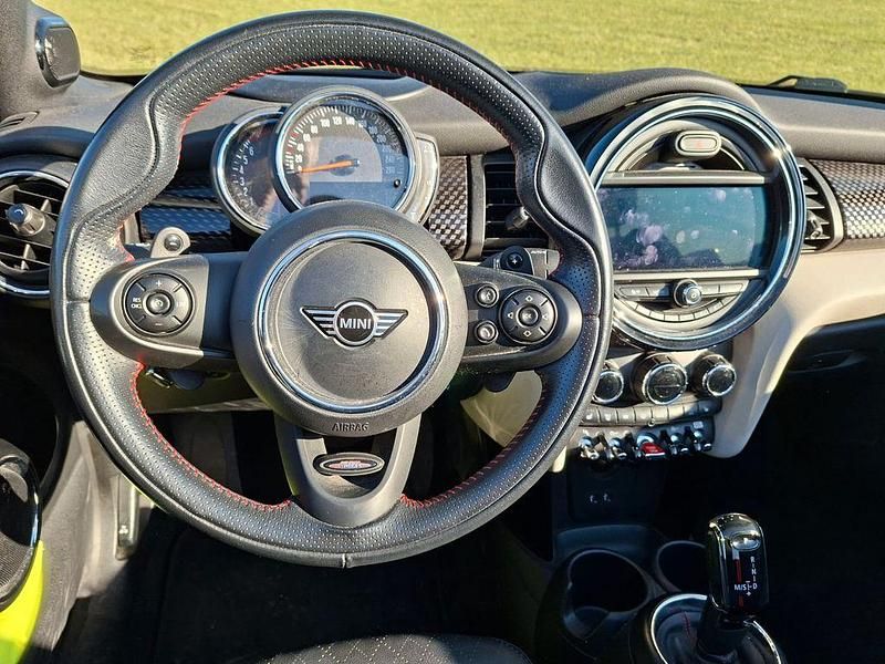 Gebraucht Mini Cooper S 192 PS (141 kW) 2019 Weiß Kleinwagen