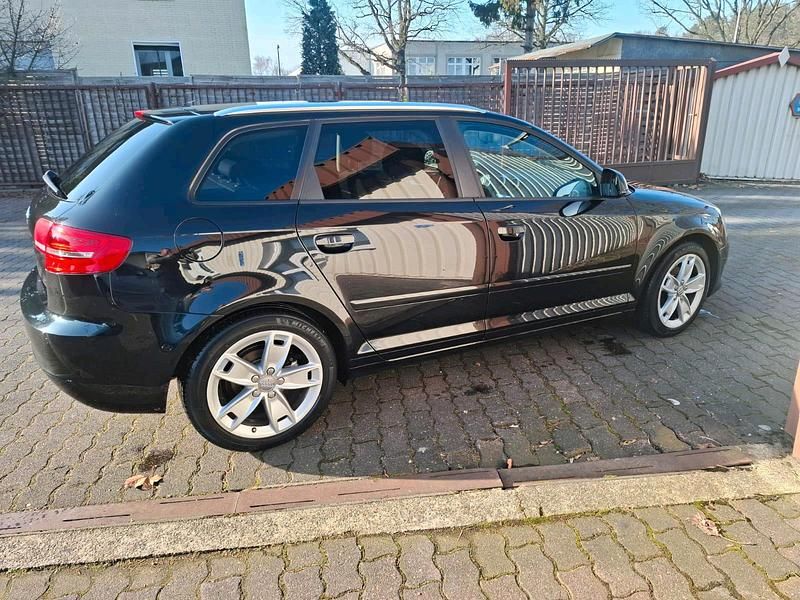 Gebraucht Audi A3 125 PS (91 kW) 2009 Schwarz Kleinwagen
