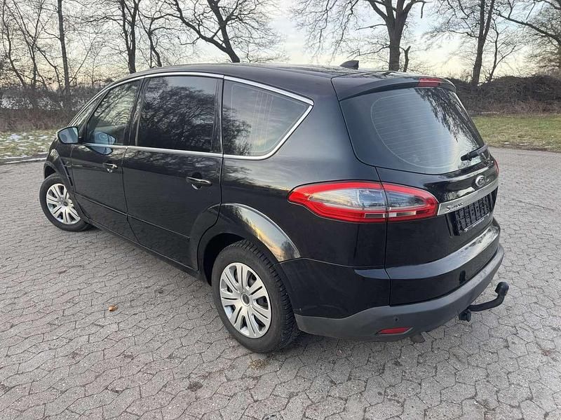 Gebraucht Ford S-MAX S 163 PS (119 kW) 2010 Pantherschwarz metallic Van / Kleinbus