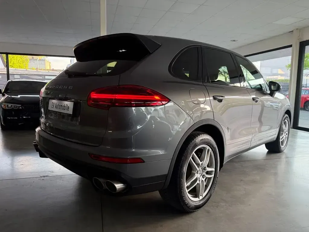 Gebraucht Porsche Cayenne 385 PS (283 kW) 2015 Grau SUV