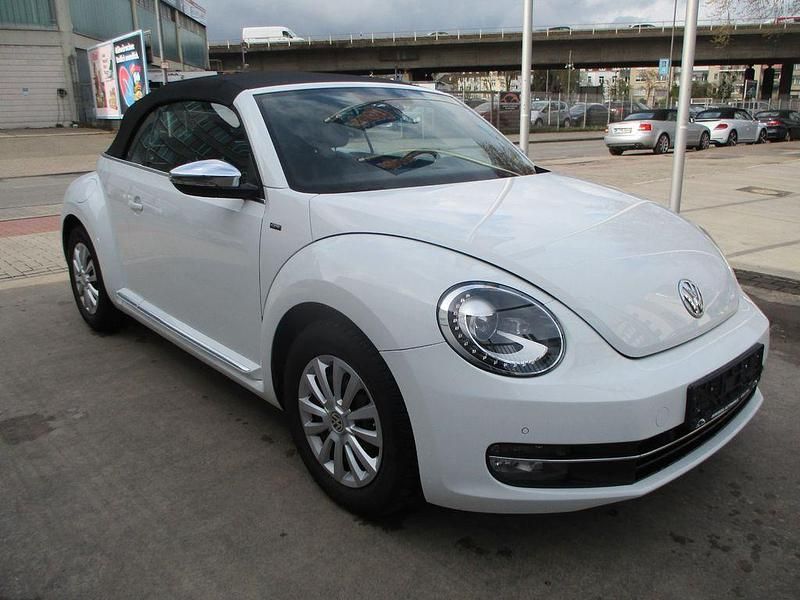 Gebraucht VW Beetle Cabriolet Allstar 105 PS (77 kW) 2016 Weiß Cabrio