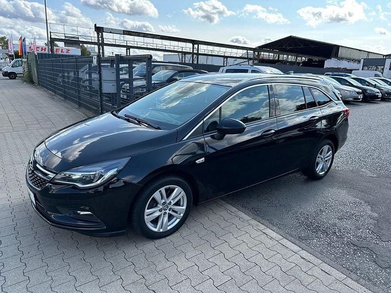 Schwarz Gebraucht 2017 Opel Astra Dynamic Kombi | 6.799 € (Guter Preis) - Bild 1/4
