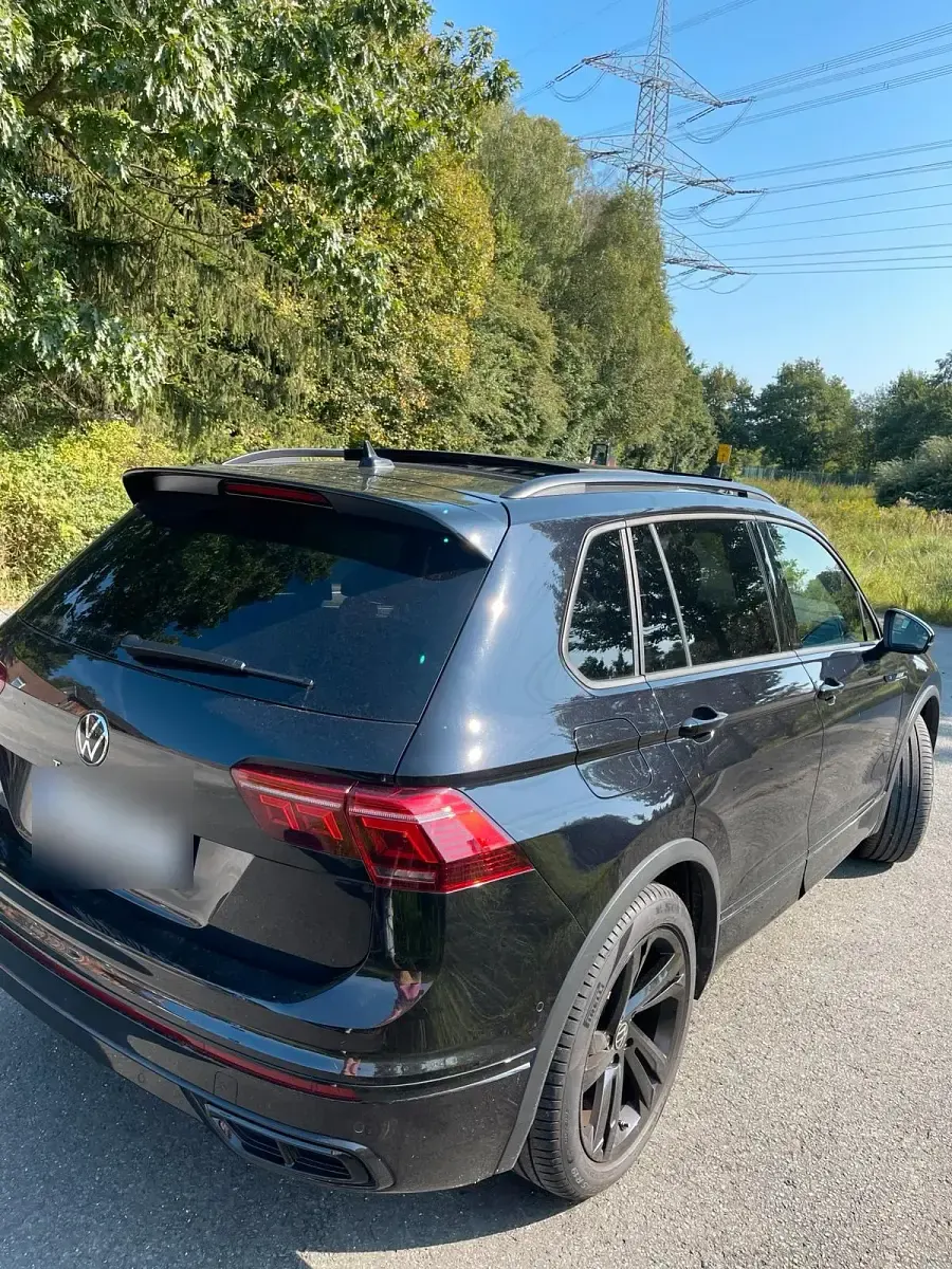 Gebraucht VW Tiguan Black Edition 150 PS (110 kW) 2022 Schwarz SUV