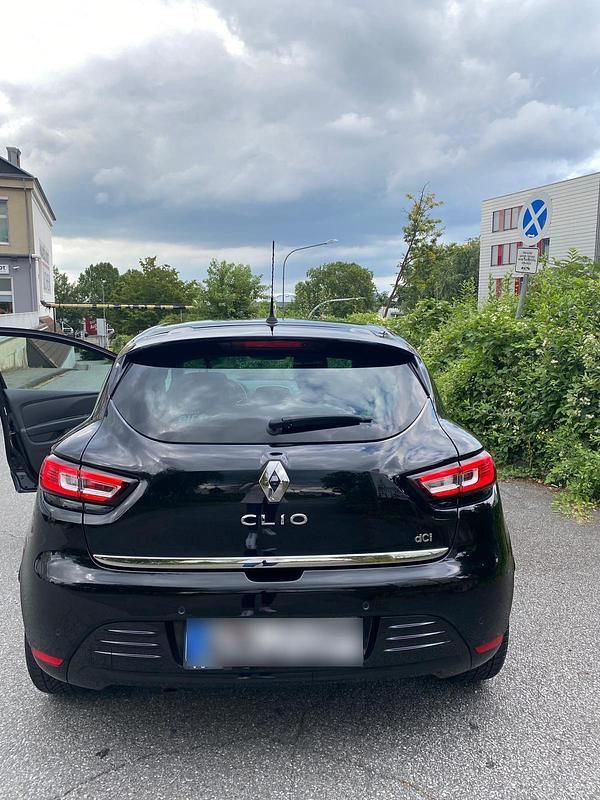 Gebraucht Renault Clio IV 90 PS (66 kW) 2017 Schwarz Kleinwagen