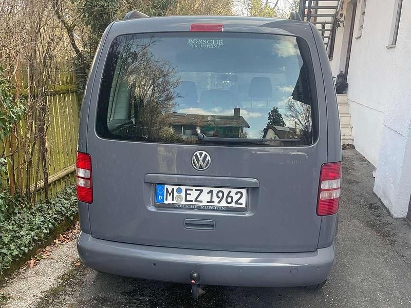 Gebraucht VW Caddy Team 86 PS (63 kW) 2013 Braun Van / Kleinbus