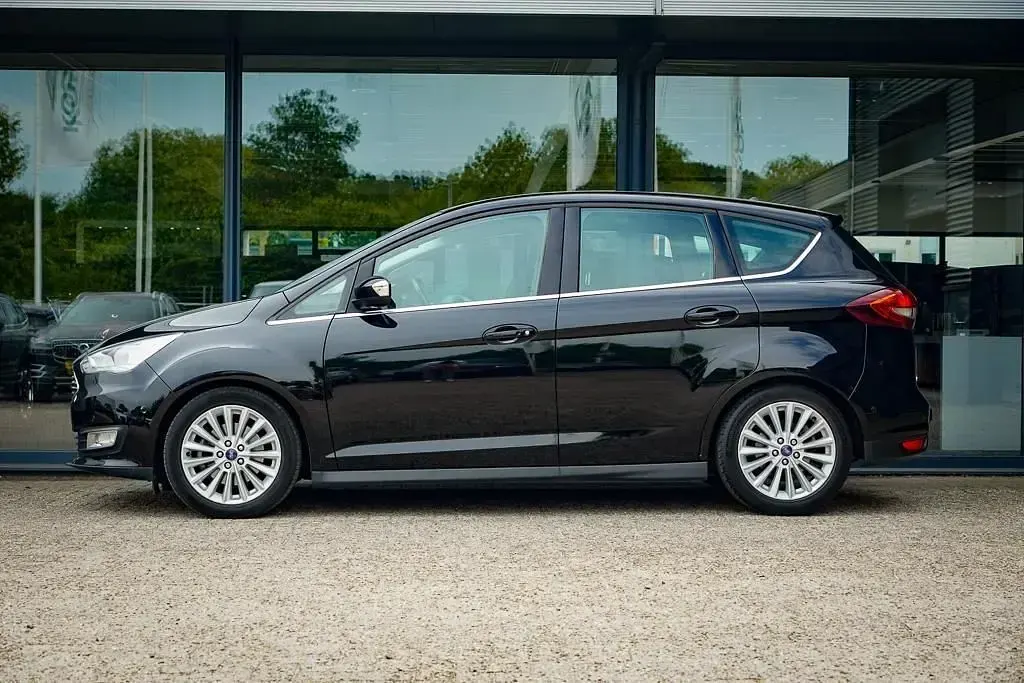 Gebraucht Ford C-MAX Titanium 150 PS (110 kW) 2018 Schwarz Van / Kleinbus