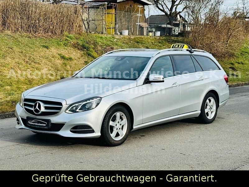 Gebraucht Mercedes E220 Avantgarde 170 PS (125 kW) 2015 Silber Kombi