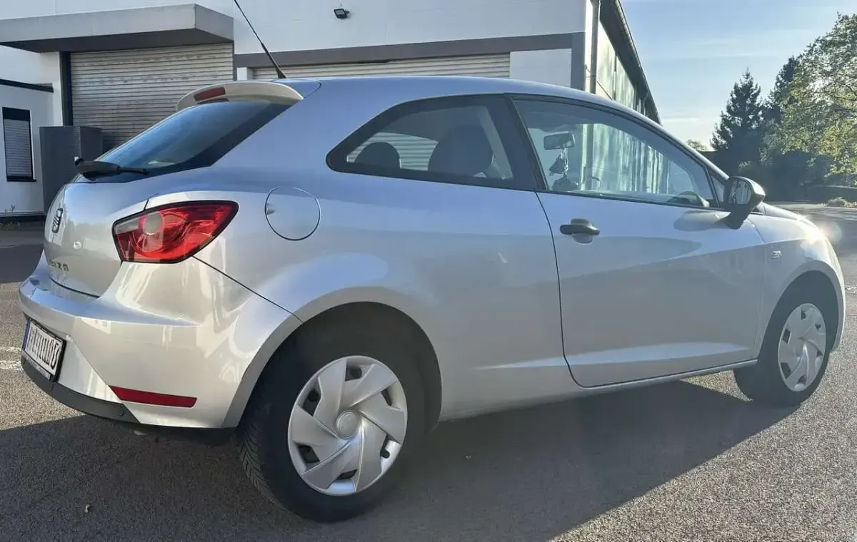 Gebraucht Seat Ibiza SC Stylance 69 PS (50 kW) 2012 Silber Kleinwagen