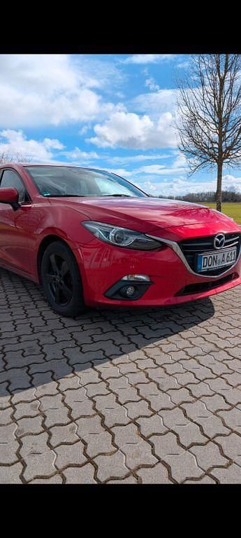 Gebraucht Mazda 3 Nakama 120 PS (88 kW) 2016 Rot Limousine