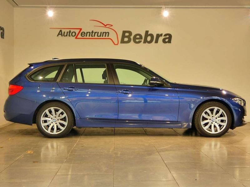 Gebraucht BMW 320 Advantage 190 PS (139 kW) 2016 Mediterranblau Kombi