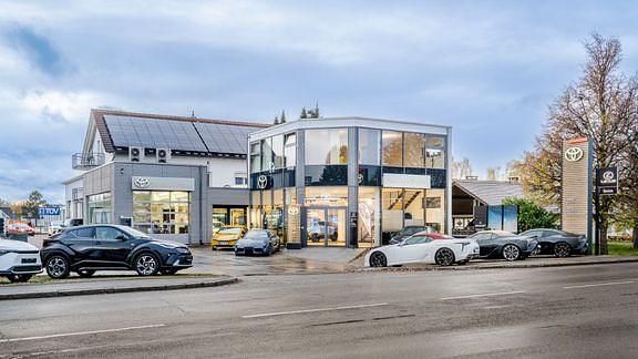 Bismutsilber metallic Gebraucht 2022 Toyota Proace Verso Comfort Kombi | 26.990 € (Superpreis) - Bild 1/1