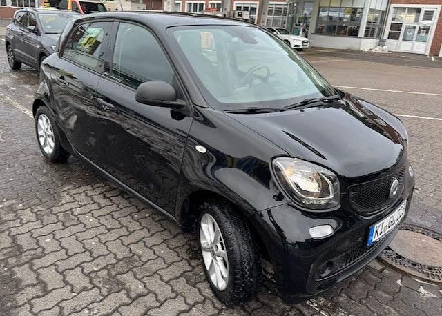 Gebraucht Smart ForFour 71 PS (52 kW) 2016 Schwarz Kleinwagen