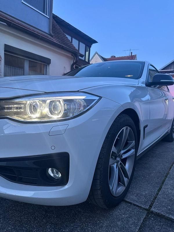 Gebraucht BMW 320 Gran Turismo Performance 184 PS (135 kW) 2014 Weiß Limousine